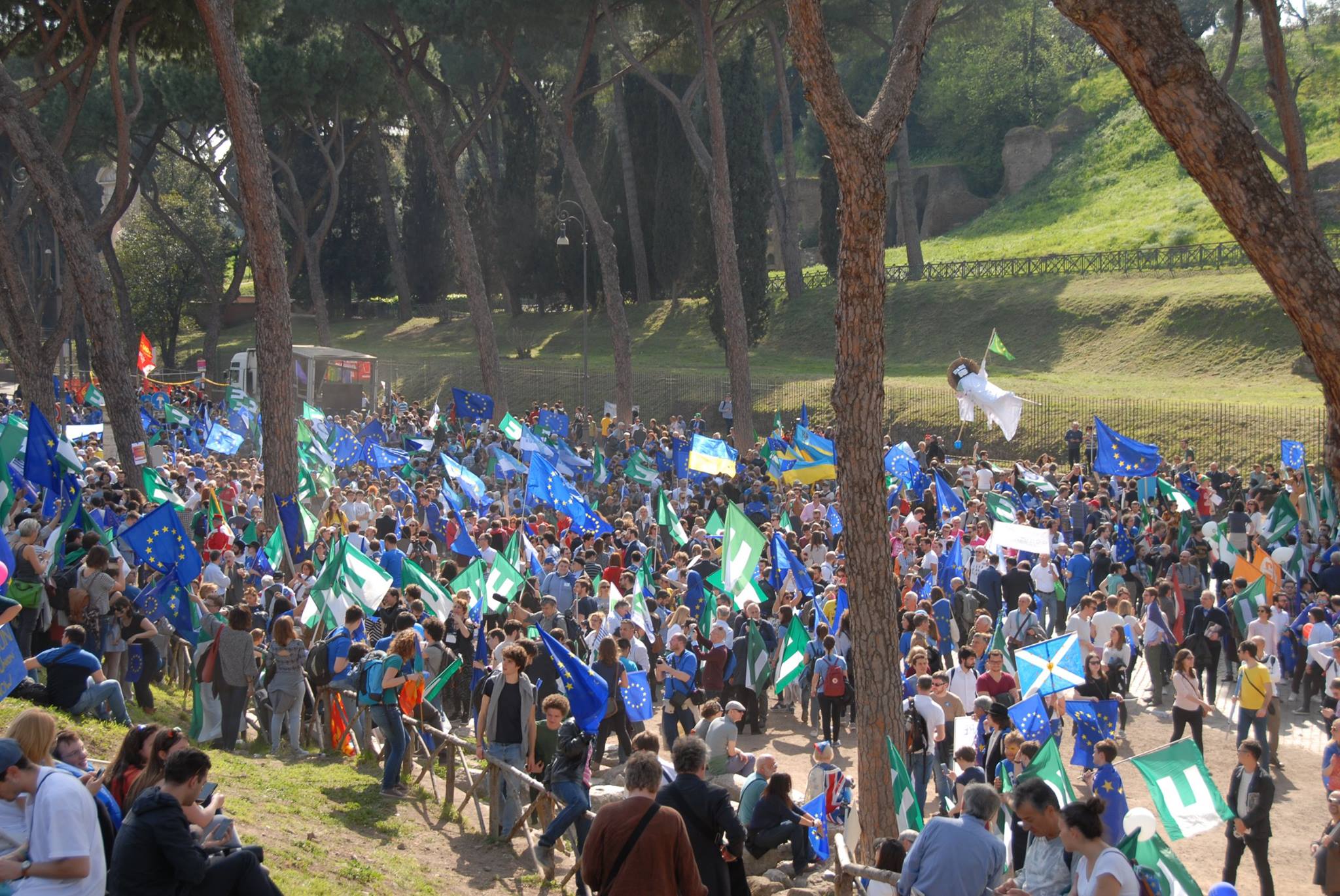 Marcia per l'Europa foto